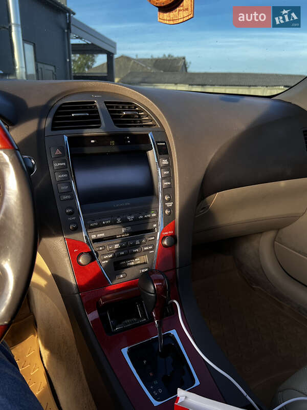 Седан Lexus ES 2007 в Тернополе