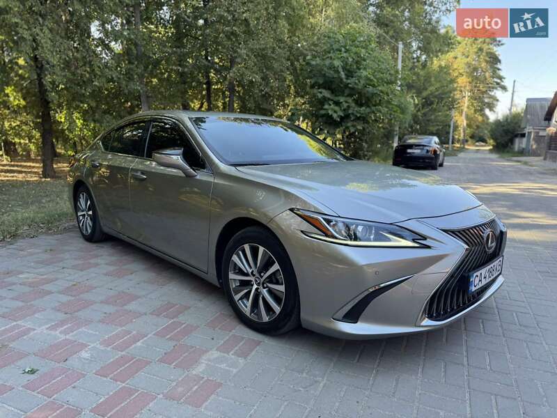 Седан Lexus ES 2018 в Черкассах фото 15 Седан Lexus ES 2018 в Черкассах