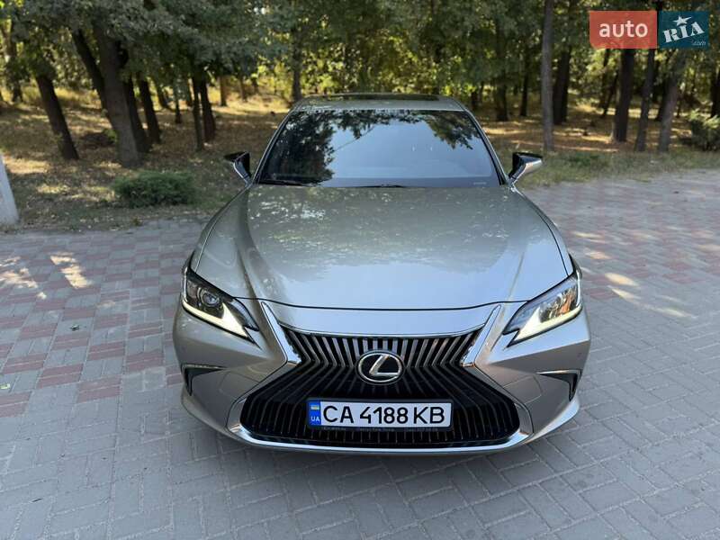 Седан Lexus ES 2018 в Черкассах фото 9 Седан Lexus ES 2018 в Черкассах