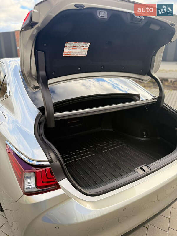 Седан Lexus ES 2021 в Житомире фото 32 Седан Lexus ES 2021 в Житомире