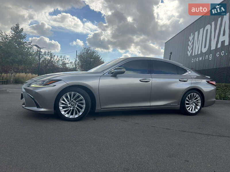 Седан Lexus ES 2019 в Днепре