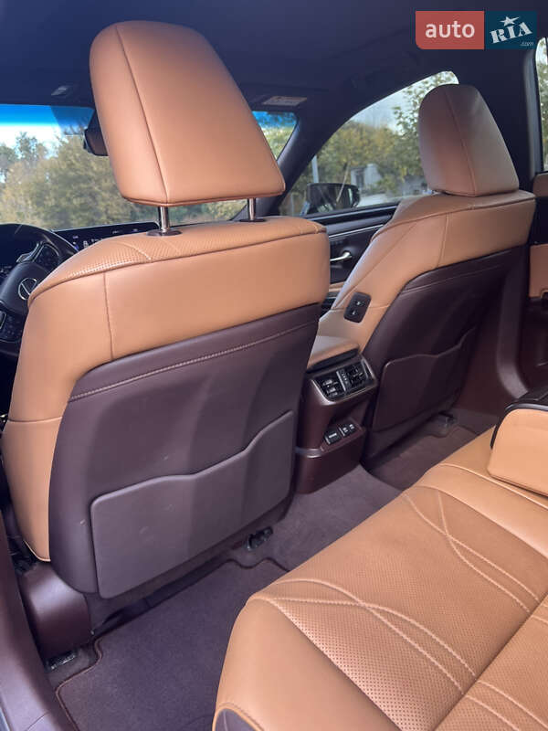 Седан Lexus ES 2019 в Днепре