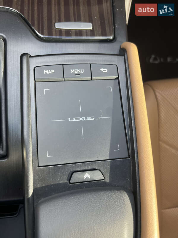Седан Lexus ES 2019 в Днепре