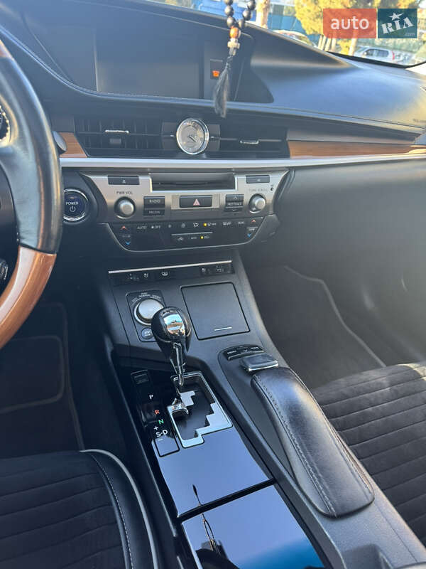 Седан Lexus ES 2014 в Одессе
