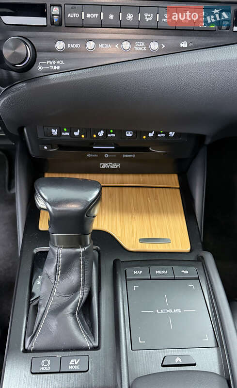 Седан Lexus ES 2019 в Одессе фото 25 Седан Lexus ES 2019 в Одессе