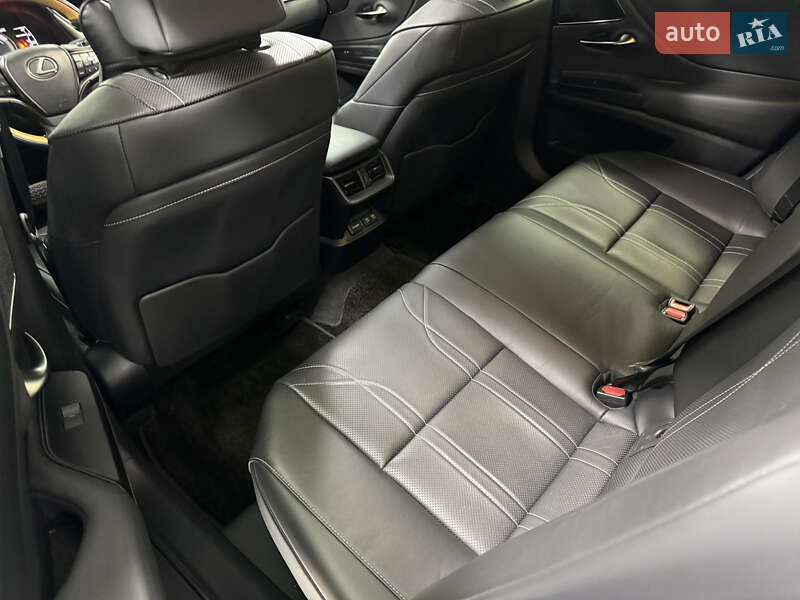 Седан Lexus ES 2019 в Одессе фото 29 Седан Lexus ES 2019 в Одессе
