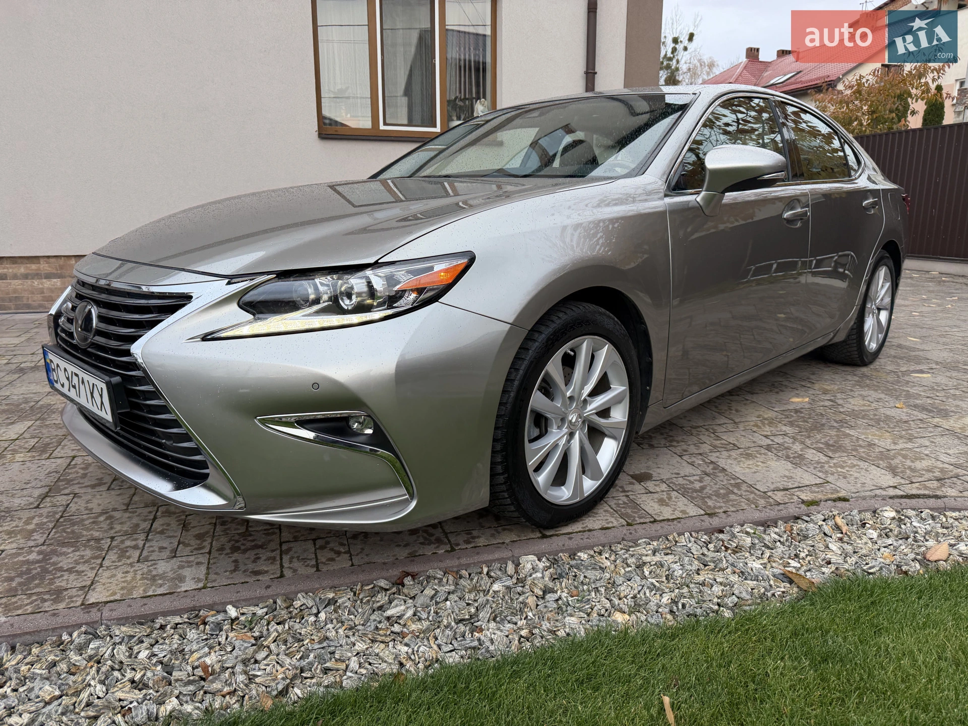 2017 Lexus ES - мініатюра 17