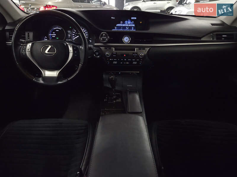 Седан Lexus ES 2014 в Николаеве фото 13 Седан Lexus ES 2014 в Николаеве