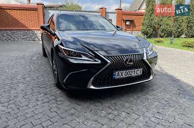 Седан Lexus ES 2019 в Днепре