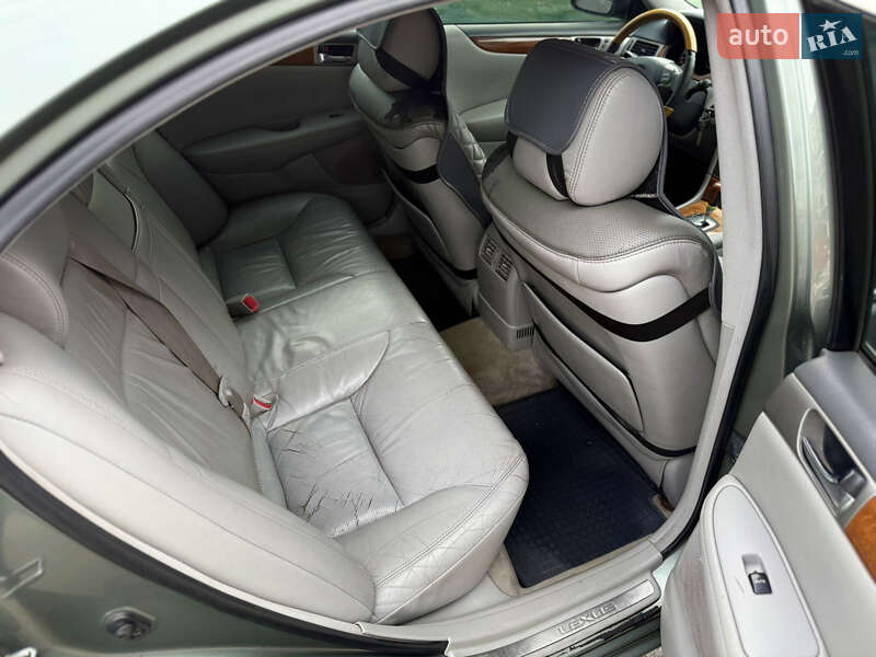 Седан Lexus ES 2004 в Тернополі