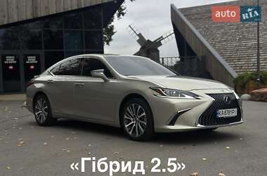 Седан Lexus ES 2020 в Киеве