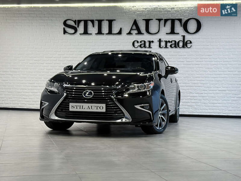 Седан Lexus ES 2016 в Одесі