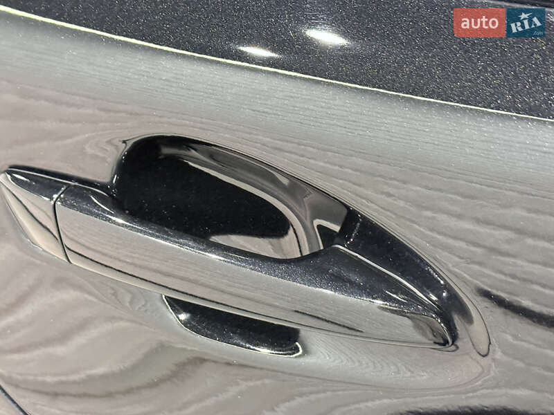 Седан Lexus ES 2016 в Одесі