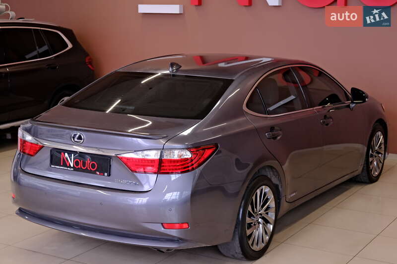 Седан Lexus ES 2014 в Одессе