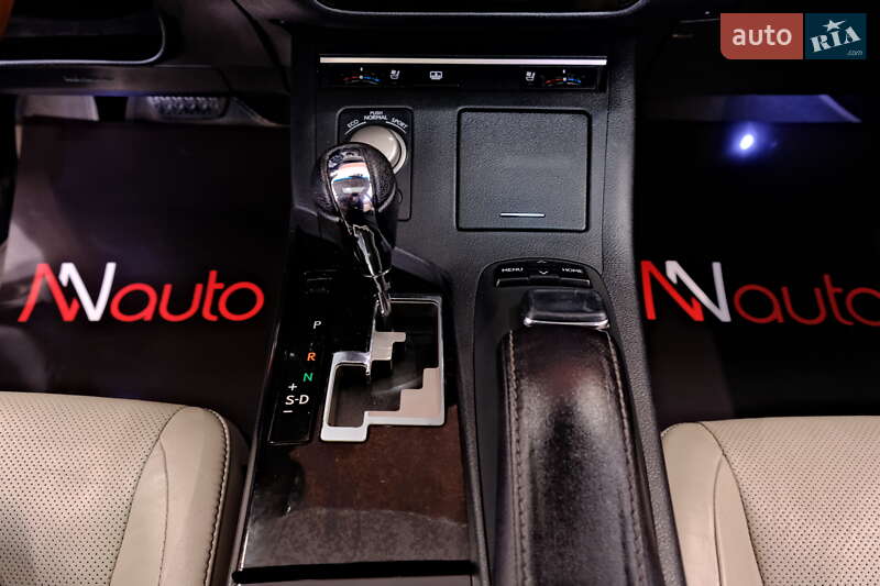 Седан Lexus ES 2014 в Одессе