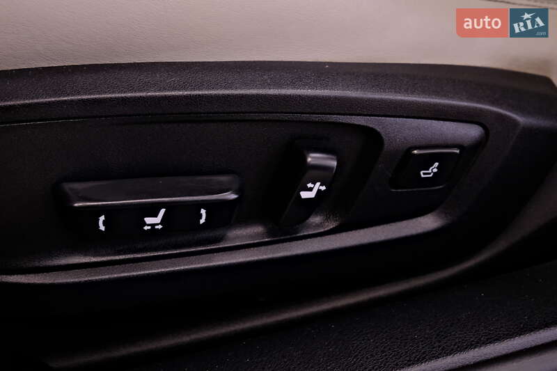 Седан Lexus ES 2014 в Одессе