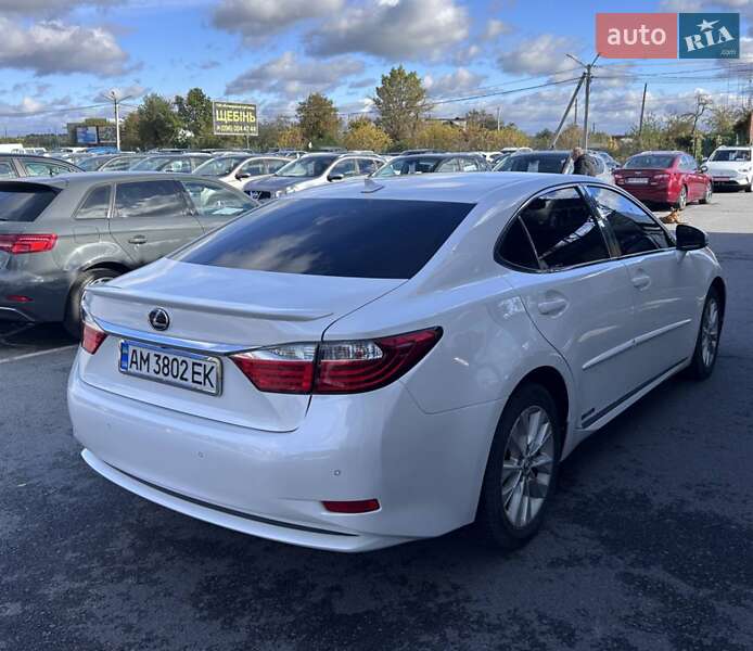 Седан Lexus ES 2013 в Житомире