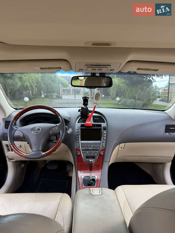 Седан Lexus ES 2008 в Сарнах