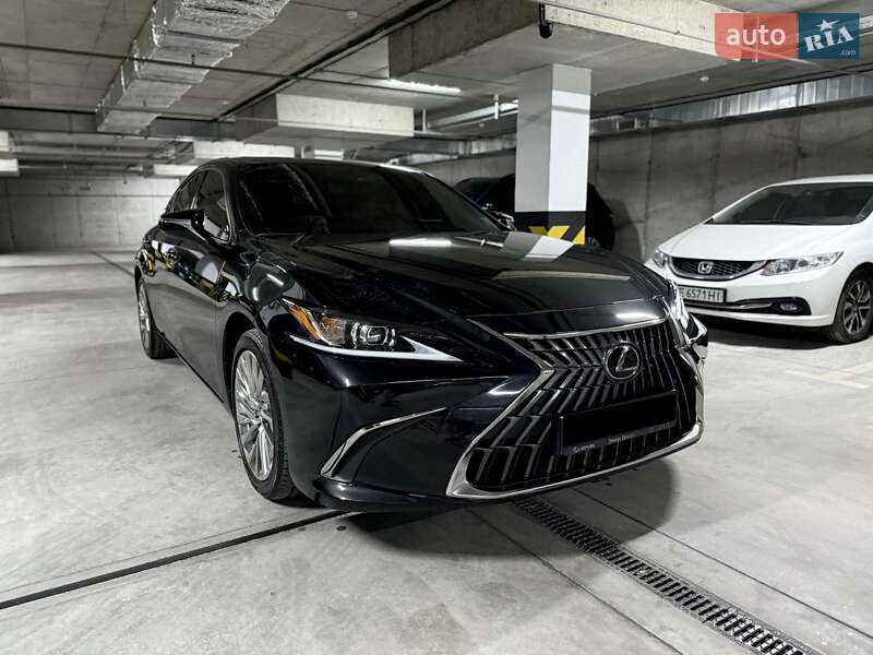 Седан Lexus ES 2022 в Днепре