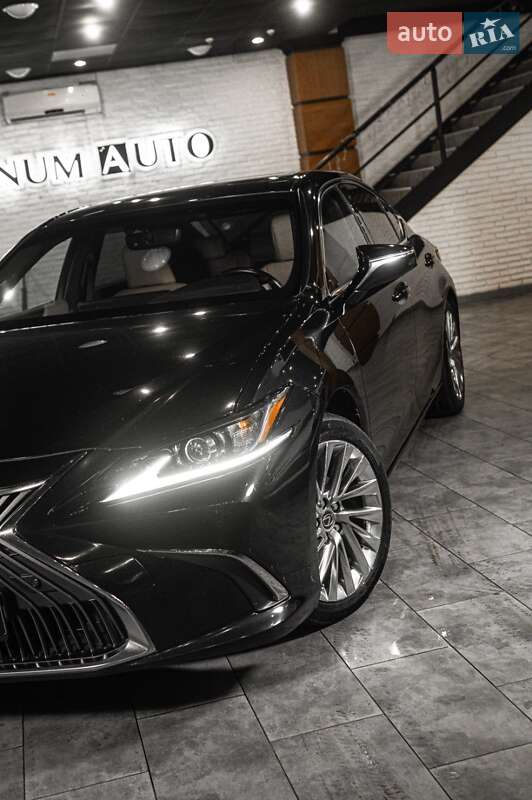 Седан Lexus ES 2019 в Одессе