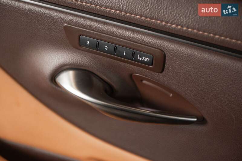 Седан Lexus ES 2019 в Одессе