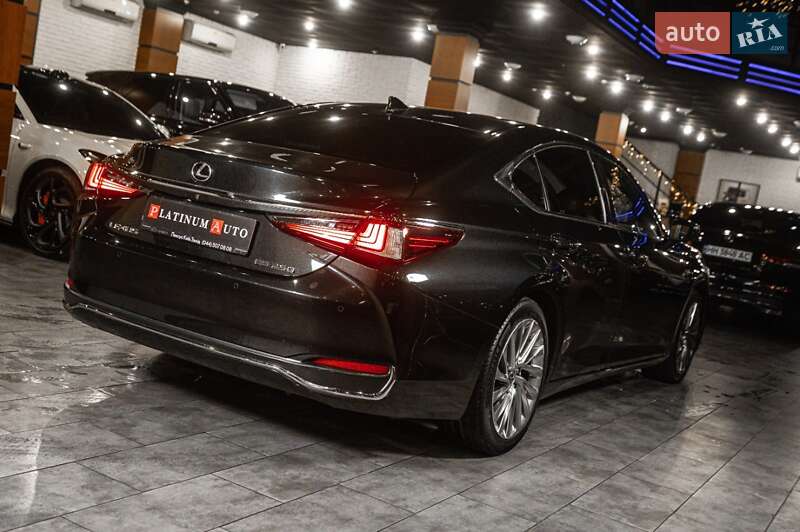 Седан Lexus ES 2019 в Одессе