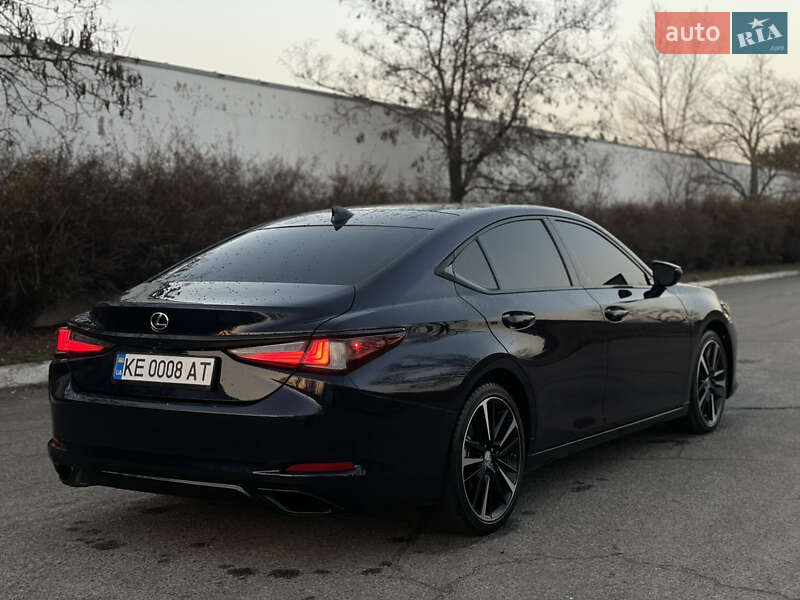 Седан Lexus ES 2021 в Днепре