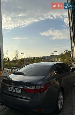 Седан Lexus ES 2013 в Киеве