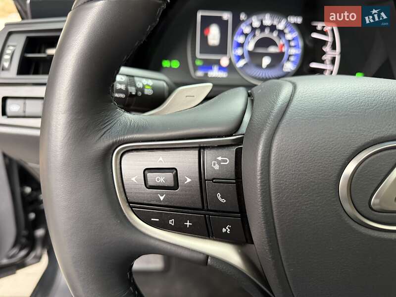 Седан Lexus ES 2023 в Днепре