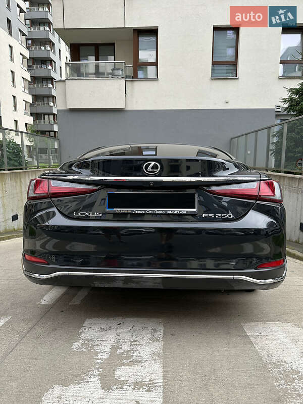 Седан Lexus ES 2018 в Луцьку фото 8 Седан Lexus ES 2018 в Луцьку