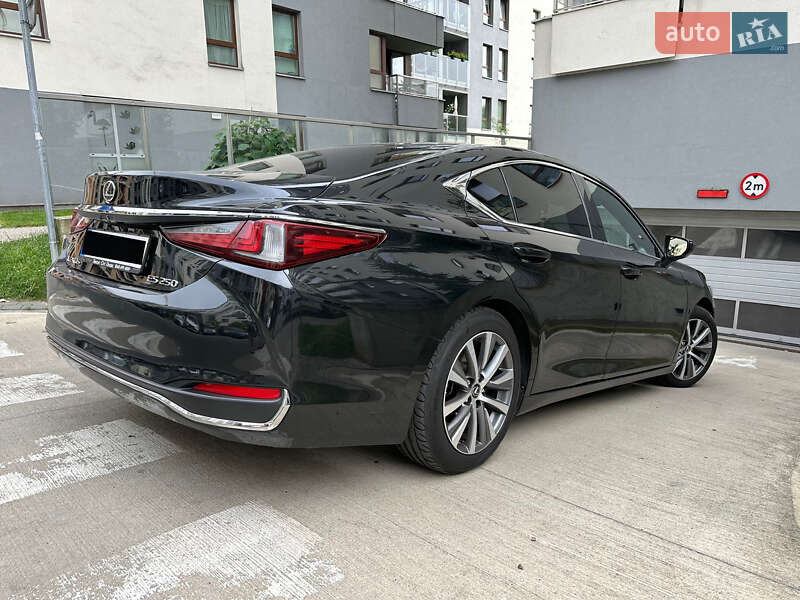 Седан Lexus ES 2018 в Луцьку фото 11 Седан Lexus ES 2018 в Луцьку