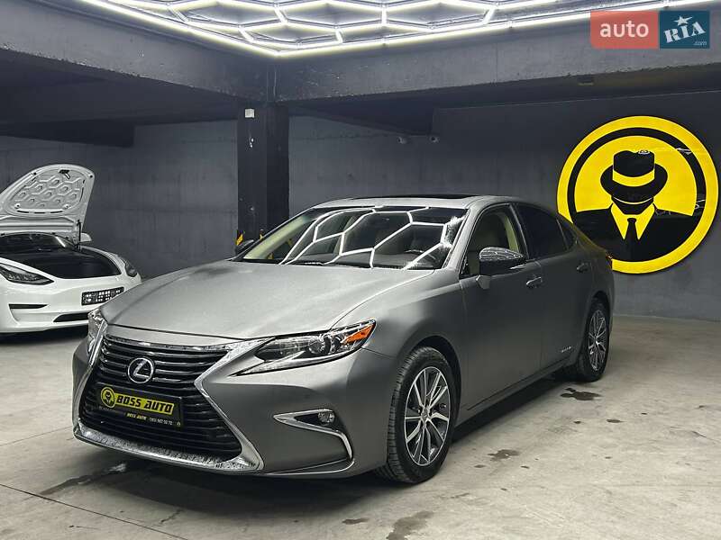 Седан Lexus ES 2015 в Чернівцях фото 3 Седан Lexus ES 2015 в Чернівцях