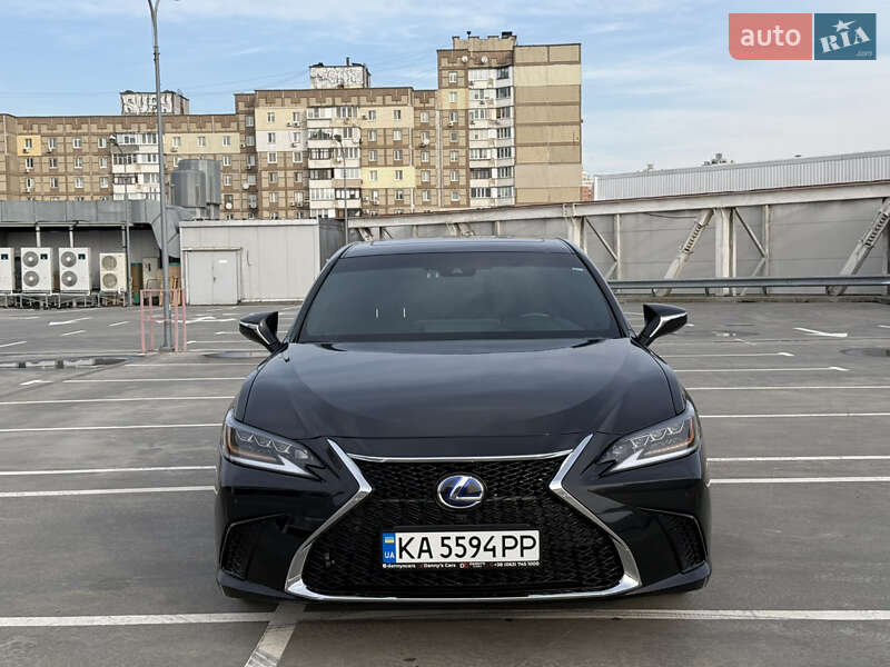 Седан Lexus ES 2022 в Киеве