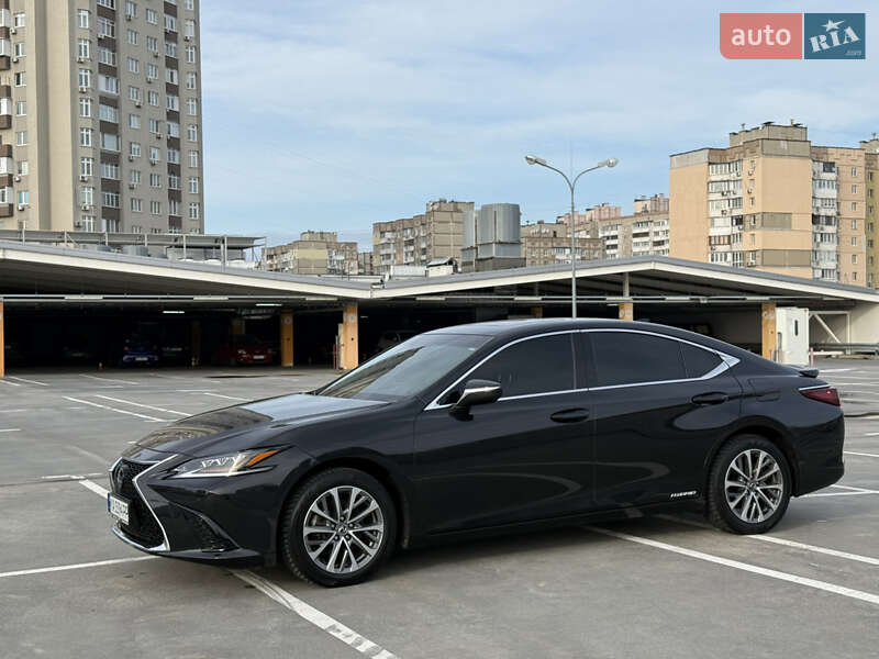 Седан Lexus ES 2022 в Киеве