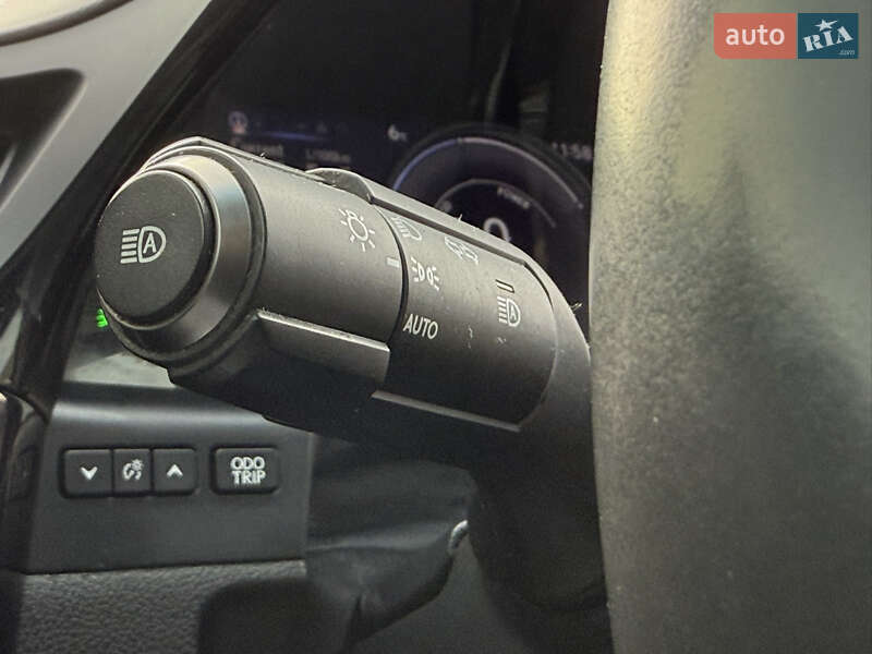 Седан Lexus ES 2022 в Киеве