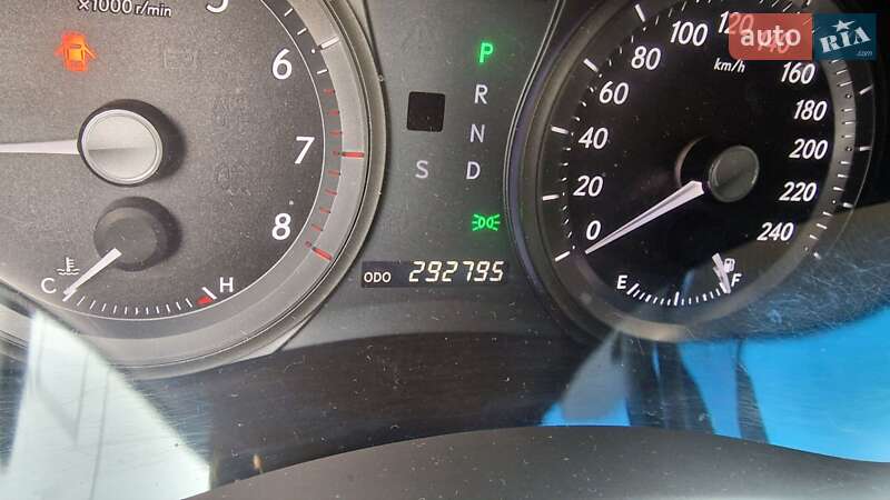 Седан Lexus ES 2008 в Киеве