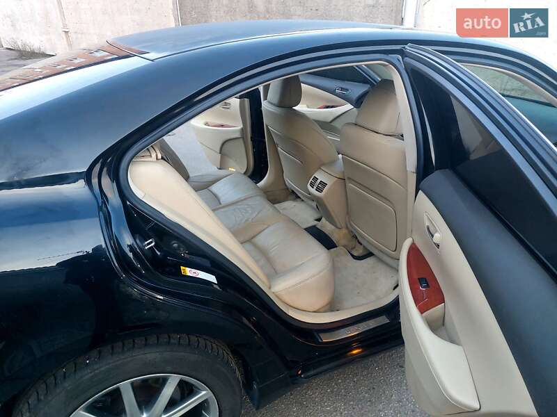 Седан Lexus ES 2008 в Виннице