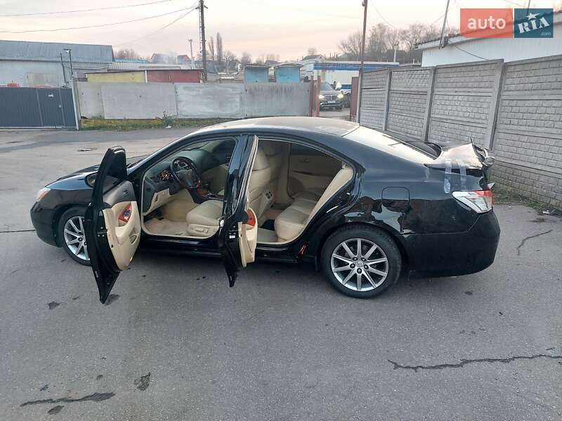 Седан Lexus ES 2008 в Виннице