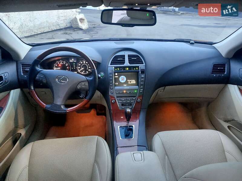 Седан Lexus ES 2008 в Виннице