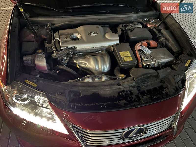 Седан Lexus ES 2014 в Киеве