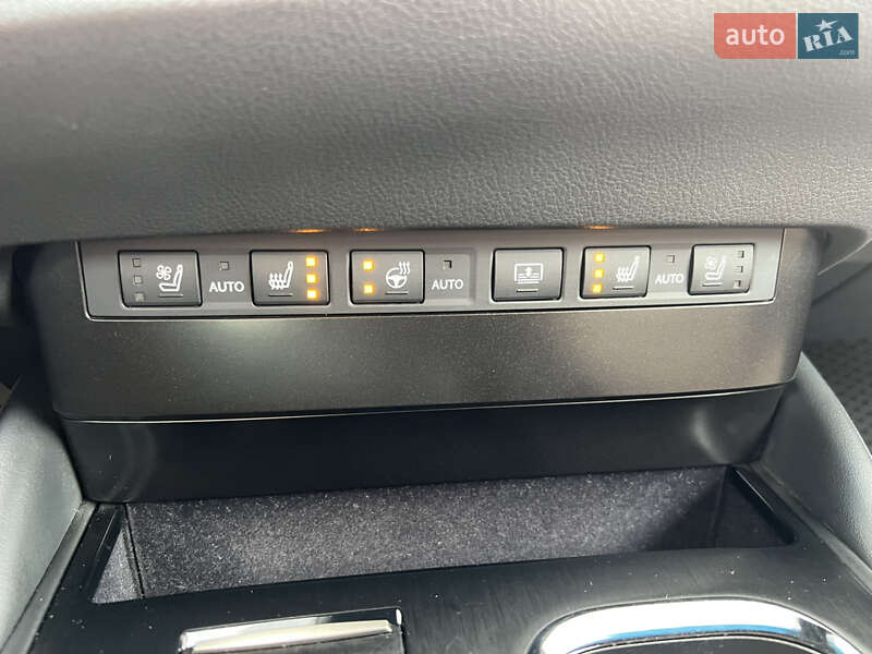 Седан Lexus ES 2024 в Ровно