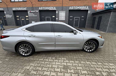 Седан Lexus ES 2023 в Белой Церкви