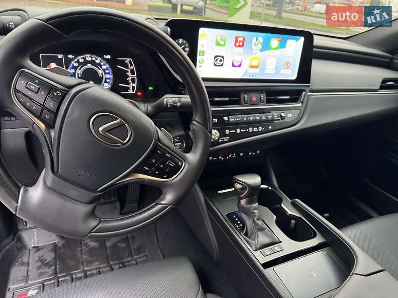 Седан Lexus ES 2023 в Белой Церкви
