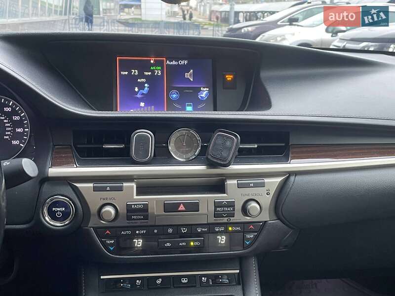 Седан Lexus ES 2016 в Киеве фото 18 Седан Lexus ES 2016 в Киеве