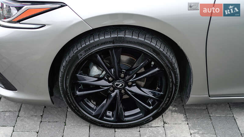 Седан Lexus ES 2023 в Львові фото 11 Седан Lexus ES 2023 в Львові