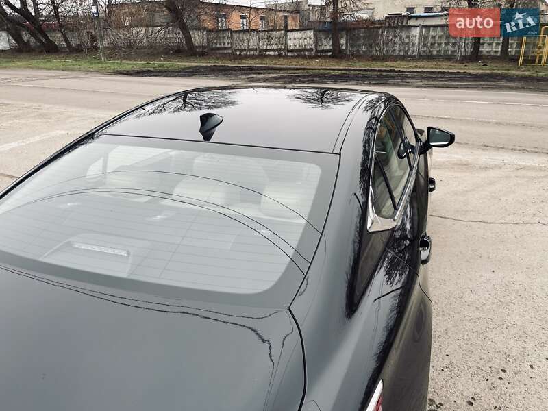 Седан Lexus ES 2019 в Ровно