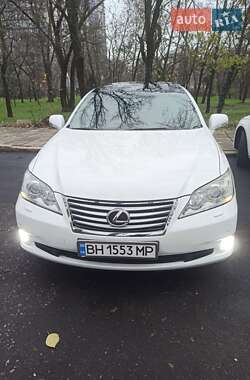 Седан Lexus ES 2010 в Одесі