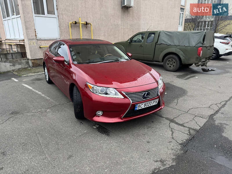 Седан Lexus ES 2013 в Софиевской Борщаговке