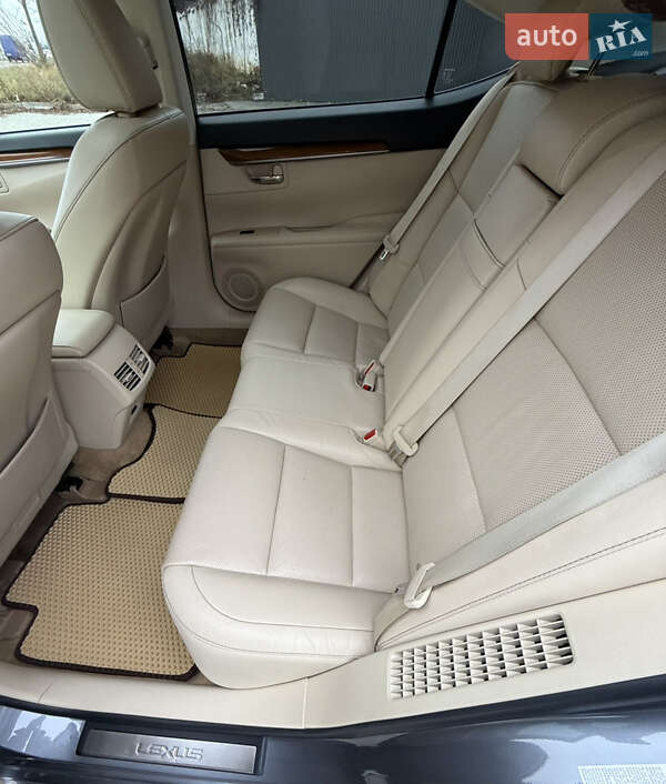 Седан Lexus ES 2014 в Ивано-Франковске фото 10 Седан Lexus ES 2014 в Ивано-Франковске