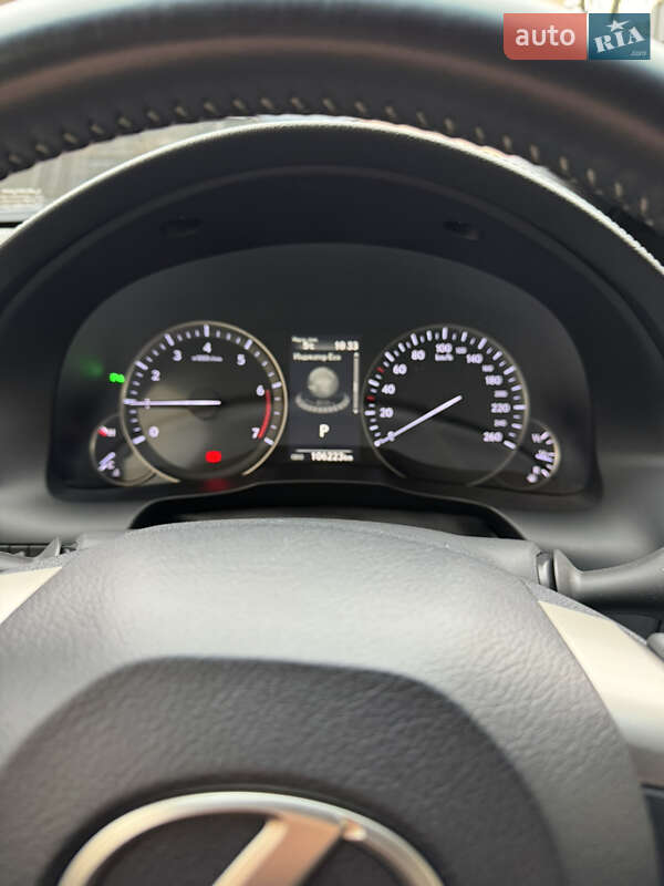 Седан Lexus ES 2018 в Киеве